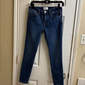 Frame Le Skinny de Jeanne Crop jeans. NWOT